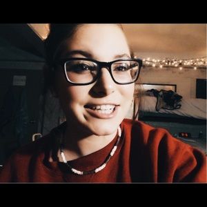 Meet your Posher, Lainey